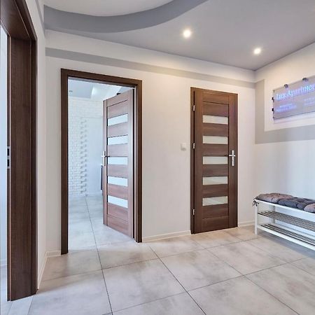 Lux Apartment Center Вроцлав Екстериор снимка